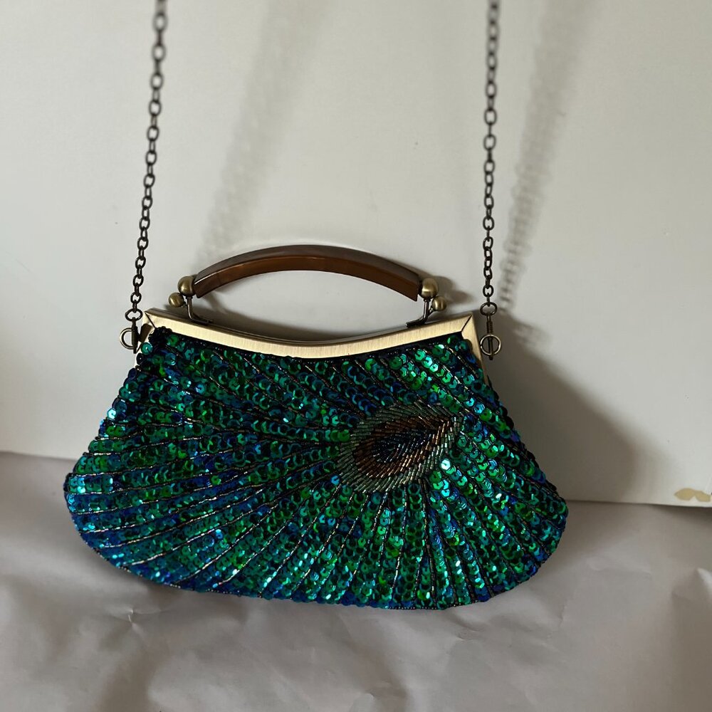 Elegant Green and Blue Sequin Clutch - Picture 10 of 10